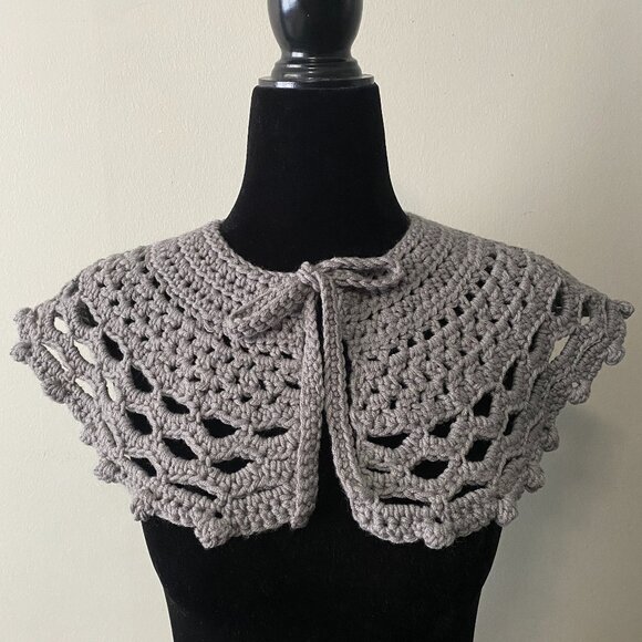 Handmade Crochet Grey Poly Large Collar Neckwear Accessory - Picture 1 of 6